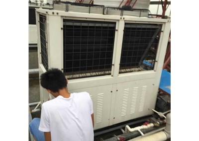 空氣能機組想要穩(wěn)定，定期檢查維修是關(guān)鍵！